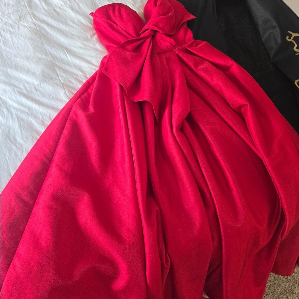 Ashleylauren Size 10 Elegant Red Strapless Prom Dress with Bow Detail
